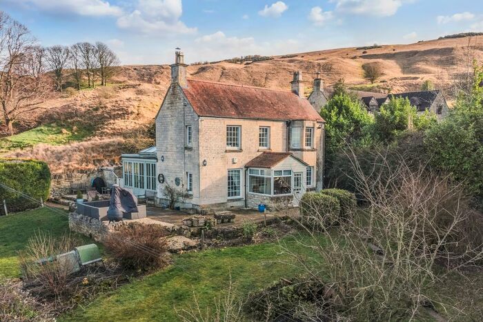 3 Bedroom Detached House For Sale In Spring Lane, Cheltenham, GL52