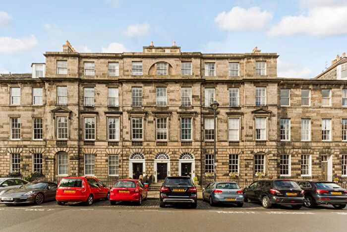 4 Bedroom Flat To Rent In London Street, Edinburgh, EH3