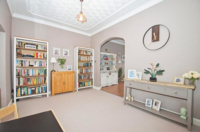 3 Bedroom Terraced House For Sale In Jubilee Road, Abertillery, NP13