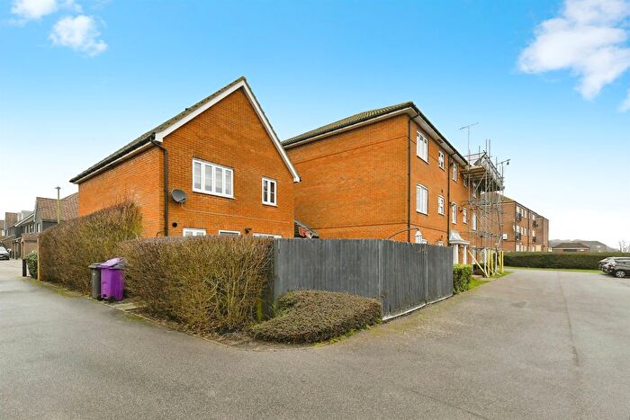 2 Bedroom Flat For Sale In Cotswold Drive, Great Ashby, Stevenage, SG1