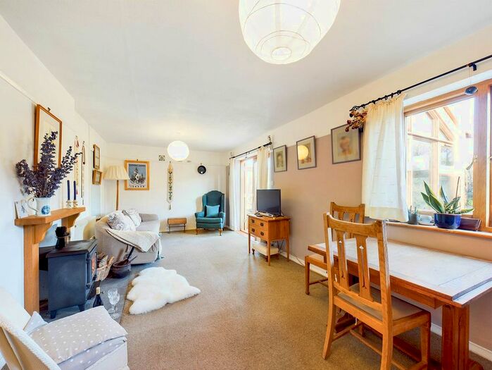 3 Bedroom Semi-Detached House For Sale In Creek End, South Pool, Kingsbridge, TQ7