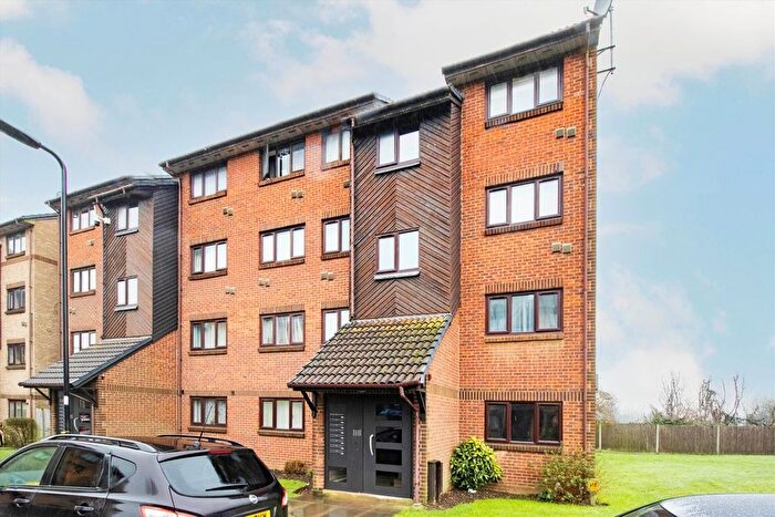 1 Bedroom Flat To Rent In Wicket Road, Ealing, UB6