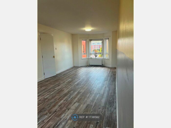 2 Bedroom Flat To Rent In West Powburn, Edinburgh, EH9