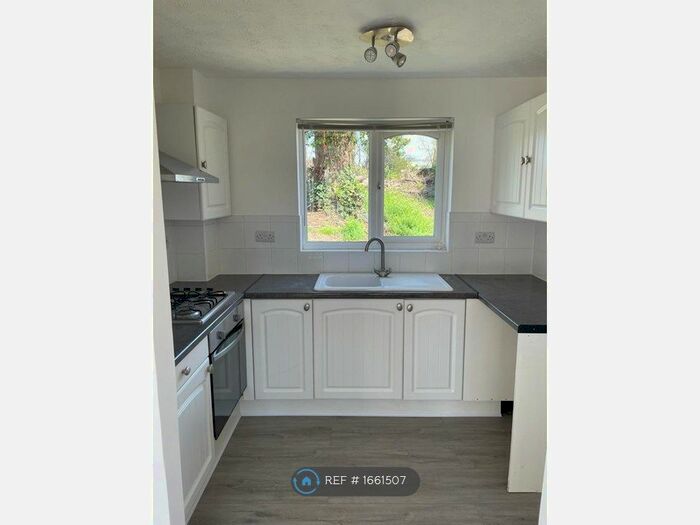 2 Bedroom Maisonette To Rent In Peplow Close, Yiewsley, UB7