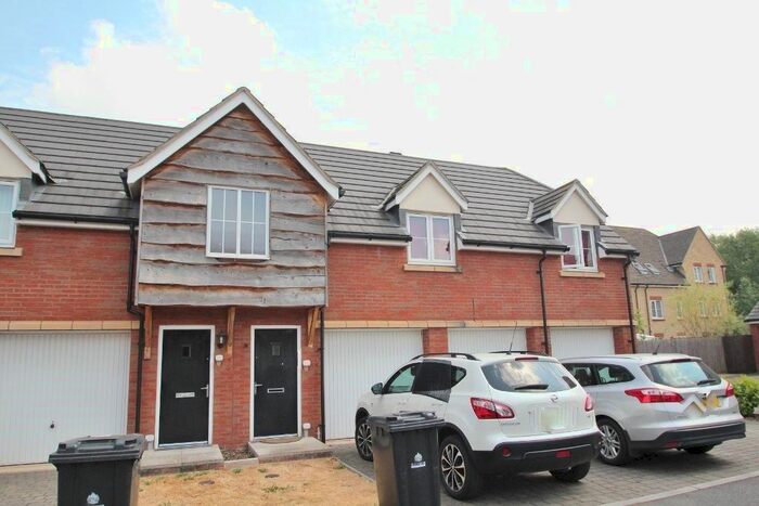 2 Bedroom Property To Rent In St Briavels Close, Tuffley, Gloucester, GL4