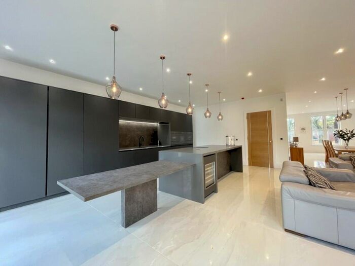 5 Bedroom Detached House For Sale In Clare Bank, Heaton, Bolton ~Impressive Gated Development Situated Off Clarebank / Markland Hill ~, BL1