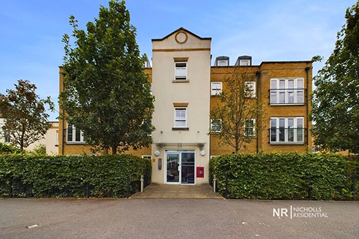 1 Bedroom Flat To Rent In The Parade, Epsom, Surrey., KT18