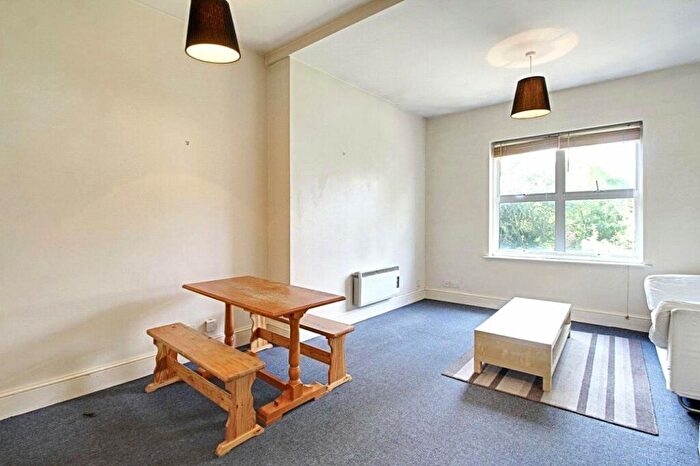 1 Bedroom Apartment To Rent In Camden Road, Holloway, London, N7