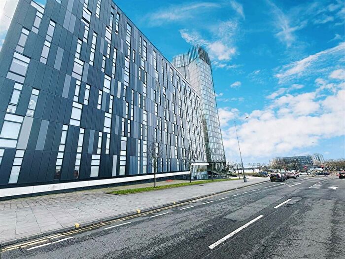 1 Bedroom Apartment For Sale In Plaza Boulevard, Liverpool, L8