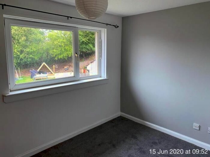 1 Bedroom Flat To Rent In Mayfield Place, Carluke, ML8