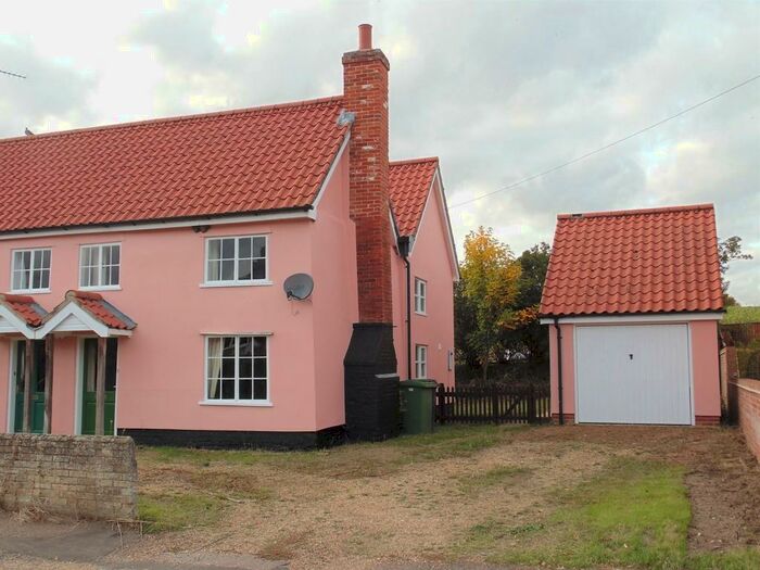 3 Bedroom Semi-Detached House To Rent In High Road, Needham, Norfolk, IP20