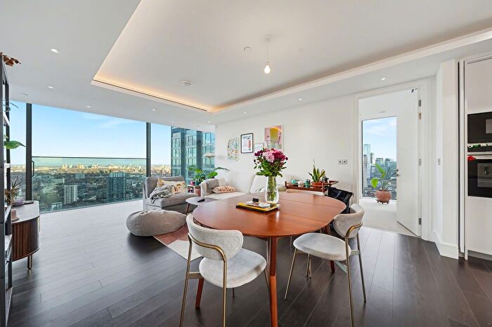 2 Bedroom Property For Sale In Bollinder Place, Carrara Tower, EC1V
