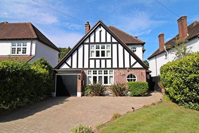 4 Bedroom Detached House For Sale In West Common Road, Hayes, Bromley, BR2