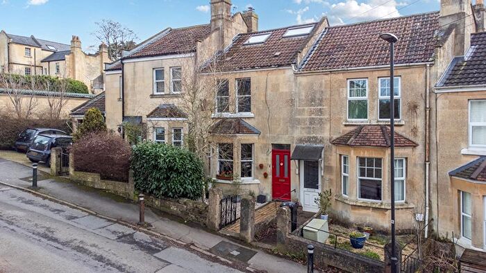 3 Bedroom Terraced House For Sale In Ferndale Road, Bath, BA1
