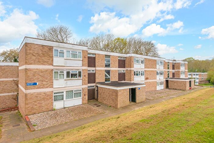 3 Bedroom Flat For Sale In Hawe Close, Canterbury, CT2