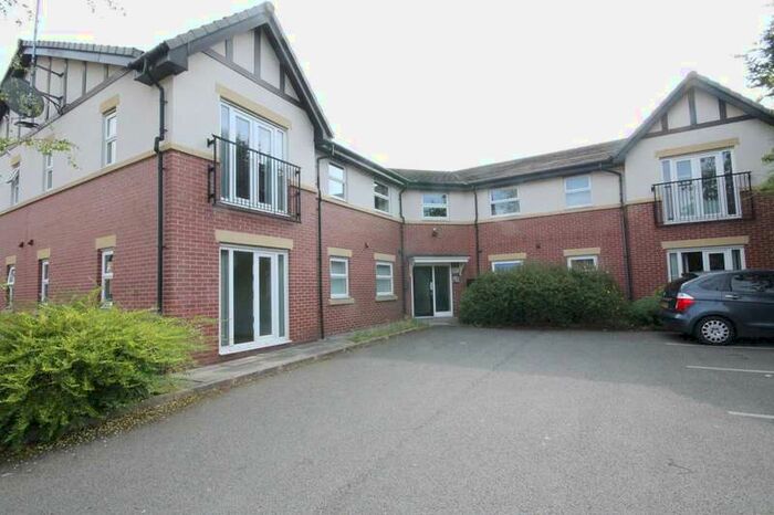 2 Bedroom Apartment To Rent In Wigan Road, Ashton-in-makerfield, Wigan, WN4