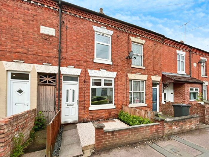 2 Bedroom Terraced House For Sale In Cavendish Road, Leicester, Leicestershire, LE2