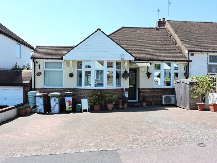 1 Bedroom Studio To Rent In Kirby Close, Stoneleigh, Epsom, KT19