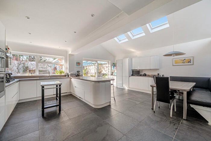 4 Bedroom Detached House For Sale In Langworthy End, Holyport, SL6