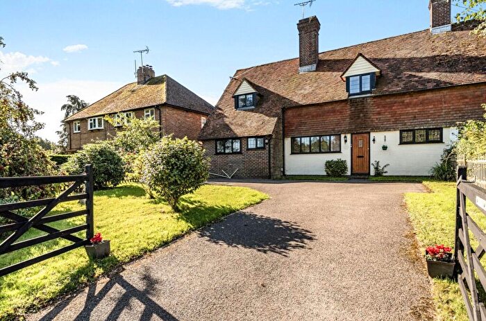 4 Bedroom Semi-Detached House To Rent In Cockhaise Cottages, Monteswood Lane, RH16