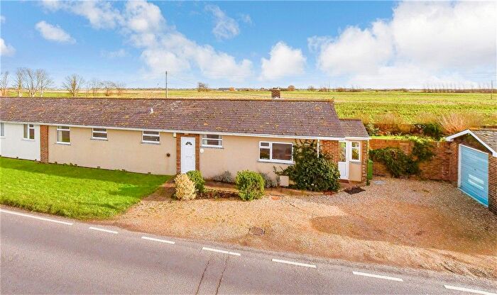 5 Bedroom Detached Bungalow For Sale In Romney Road, Lydd, Romney Marsh, Kent, TN29