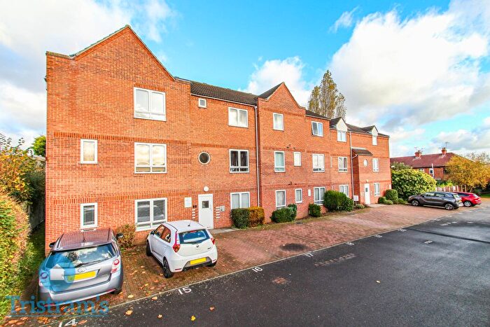 2 Bedroom Flat To Rent In Furlong Street, Arnold, Nottingham, Execulets, NG5