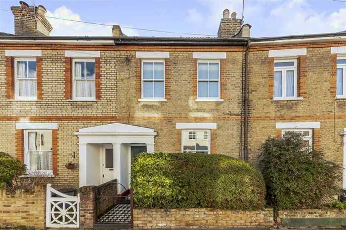 4 Bedroom Property To Rent In Wick Road, Teddington, TW11