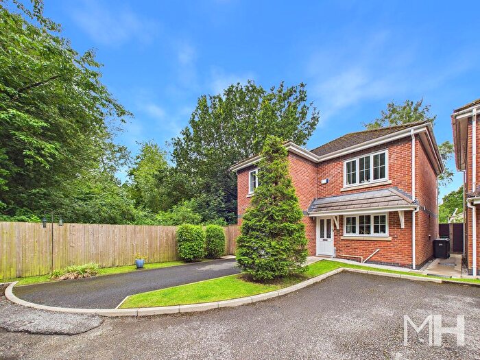 3 Bedroom Detached House For Sale In Old Wood Road, Penwortham, Preston, PR1
