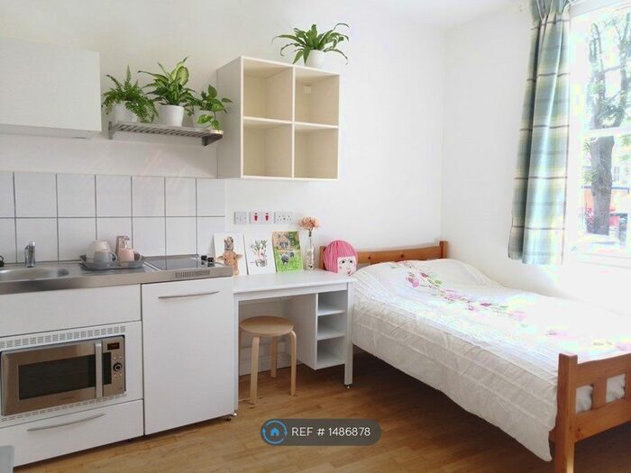 Studio To Rent In Mercia Grove, London, SE13