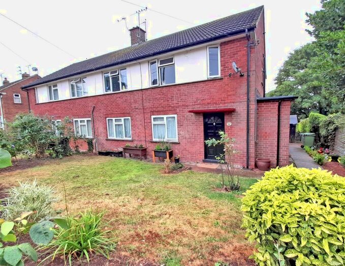 2 Bedroom Maisonette To Rent In Barker Hill, Lowdham, Nottingham, NG14