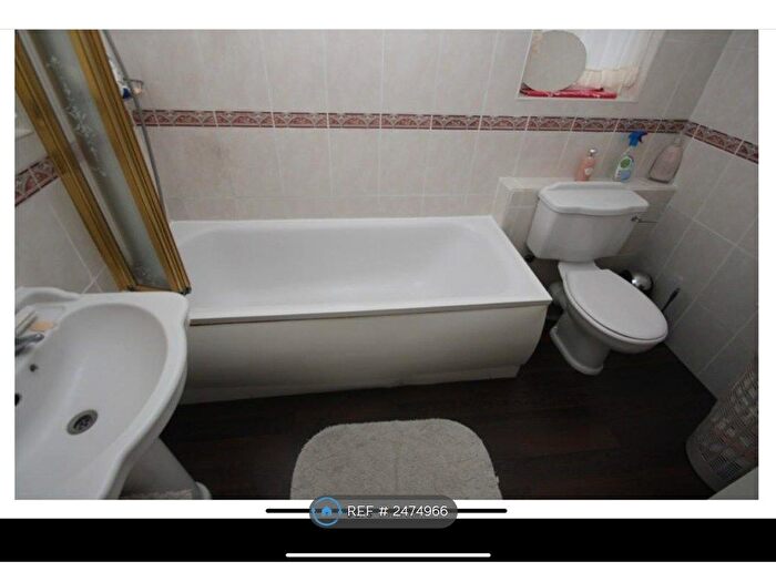 3 Bedroom Terraced House To Rent In Stirling Road, London, E17