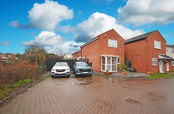 3 Bedroom Detached House For Sale In Titty Ho, Raunds, Northamptonshire, NN9