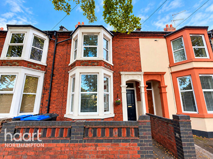 3 Bedroom Terraced House For Sale In Victoria Promenade, Northampton, NN1