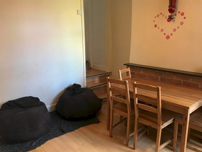 4 Bedroom Terraced House To Rent In Gleave Road, Selly Oak, Birmingham, B29