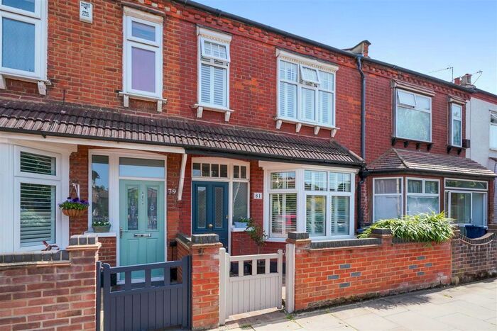 3 Bedroom Detached House To Rent In Balfour Road, London, W13