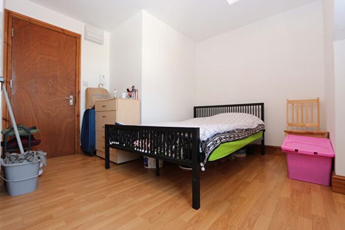 Property To Rent In High Road, London, N22