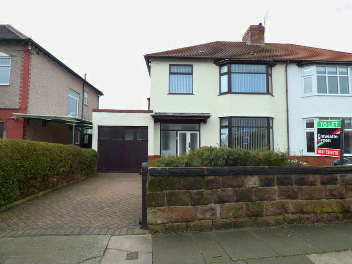 4 Bedroom House To Rent In South Mossley Hill Road, *** October ***, L19