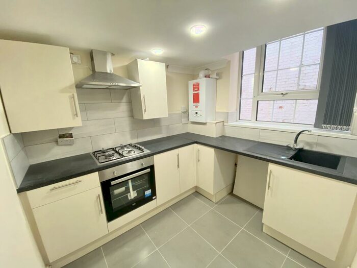 2 Bedroom Apartment To Rent In Narborough Road, Leicester, LE3