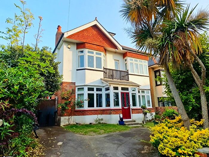 6 Bedroom Detached House For Sale In Southbourne, Bournemouth, BH6