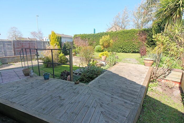 2 Bedroom Detached Bungalow For Sale In Gayhurst Close, Wigston, LE18