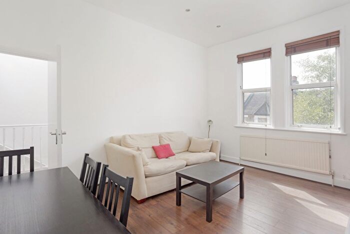 2 Bedroom Flat To Rent In Priory Park Road, London, NW6