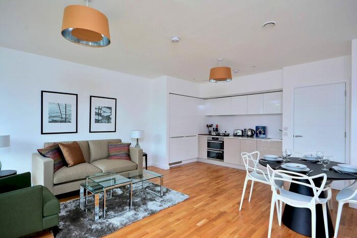 2 Bedroom Flat To Rent In Chiswick Point, Chiswick, London, W4