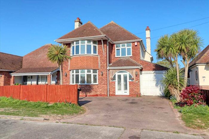 4 Bedroom Detached House For Sale In Boley Drive, East Clacton, CO15