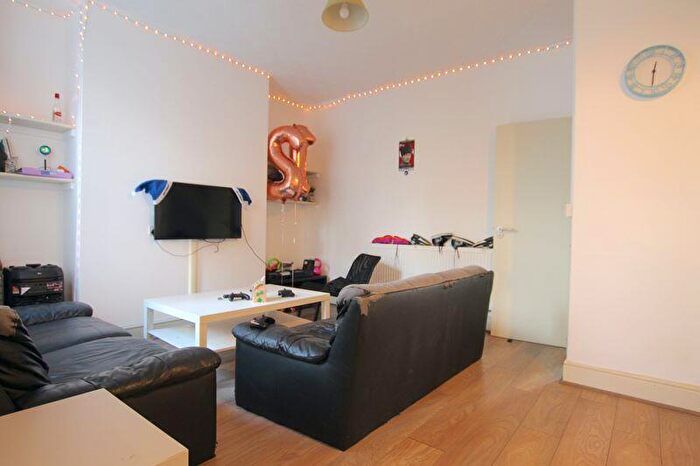 2 Bedroom Terraced House To Rent In Newfoundland Road, Cardiff, CF14