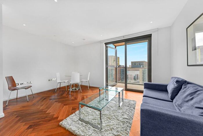 1 Bedroom Flat For Sale In Ambassador Building, Embassy Gardens, SW11