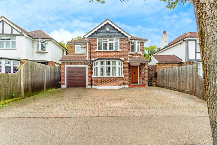 5 Bedroom Detached House For Sale In Old Lodge Lane, Purley, CR8