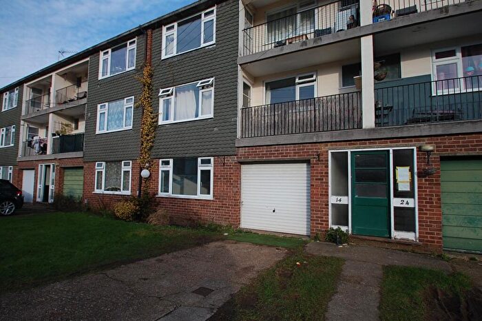 1 Bedroom Garage / Parking To Rent In Hiljon Crescent, Chalfont St. Peter, Gerrards Cross, SL9