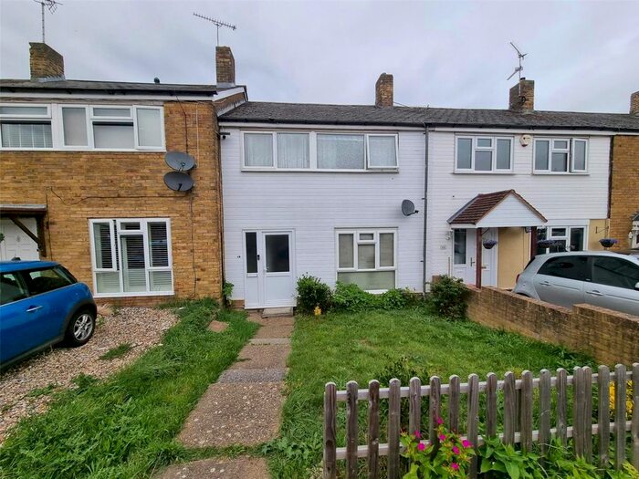 3 Bedroom Terraced House To Rent In Osborne Road, Basildon, Essex, SS16