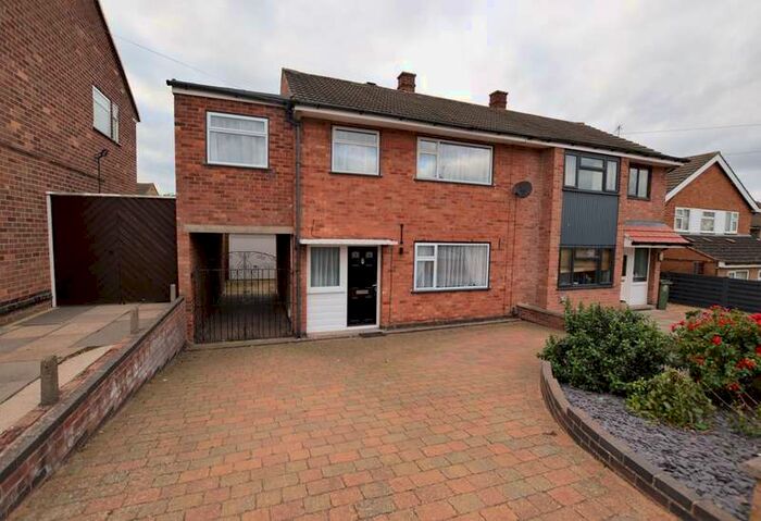 3 Bedroom Detached House To Rent In Halcroft Rise, Wigston, LE18