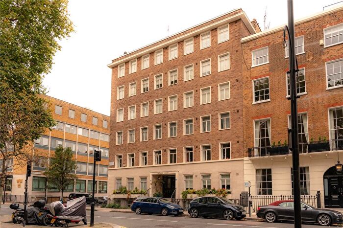 3 Bedroom Flat To Rent In Montagu Square, Marylebone, W1H